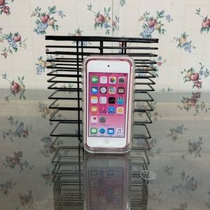 BNWOT,  apple 16GB iPOD touch, pink in color.